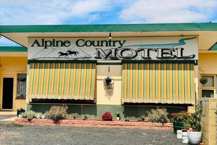 Alpine Country Motel Plus Free Coffee Cooma Exteriör bild