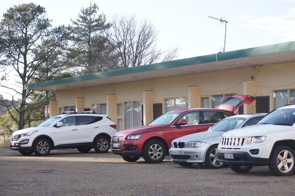 Alpine Country Motel Plus Free Coffee Cooma Exteriör bild