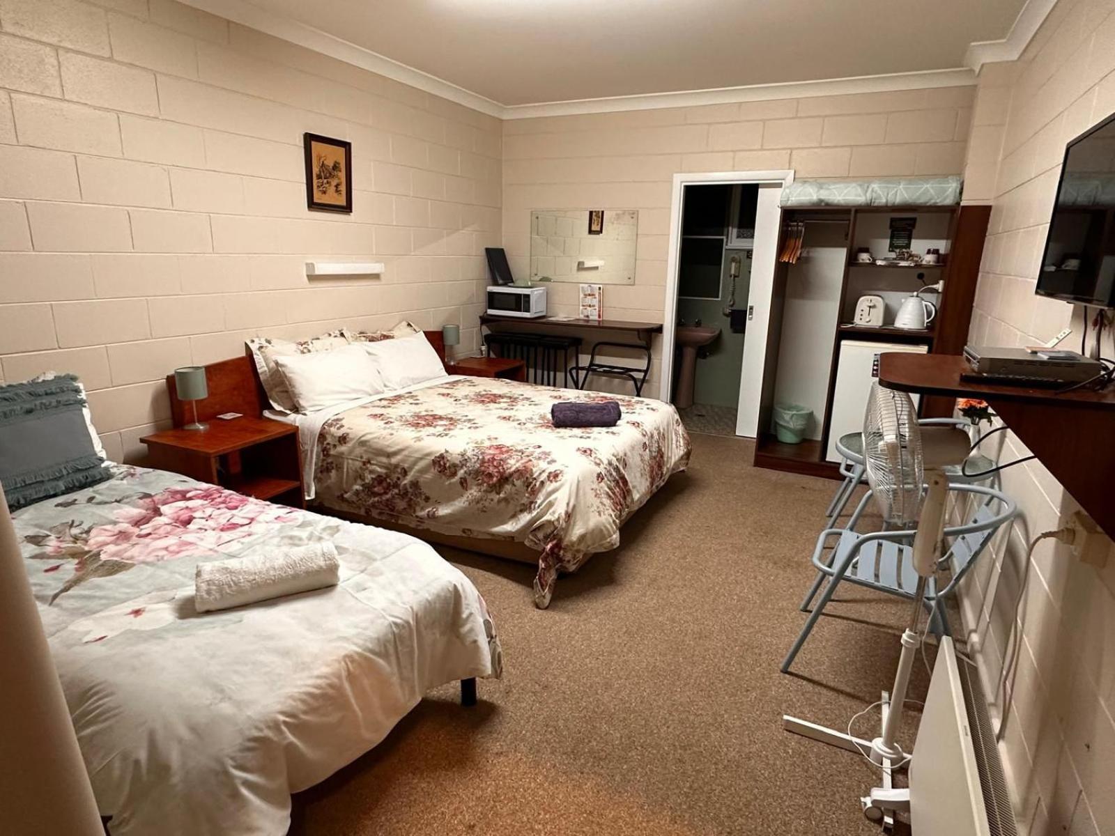 Alpine Country Motel Plus Free Coffee Cooma Exteriör bild